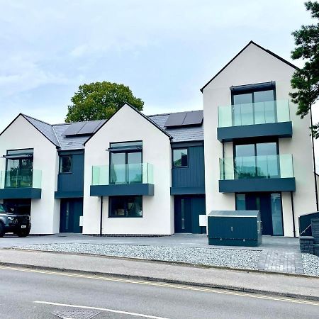 Stunning Brand New House - Sleeps 6 - Free Parking - Great Location - Fast Wifi - Smart Tv - Close To Poole & Bournemouth & Sandbanks Zewnętrze zdjęcie