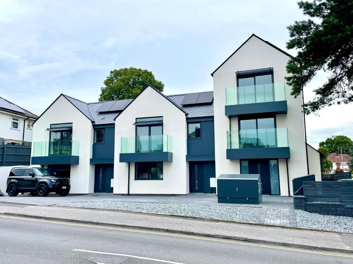 Stunning Brand New House - Sleeps 6 - Free Parking - Great Location - Fast Wifi - Smart Tv - Close To Poole & Bournemouth & Sandbanks Zewnętrze zdjęcie